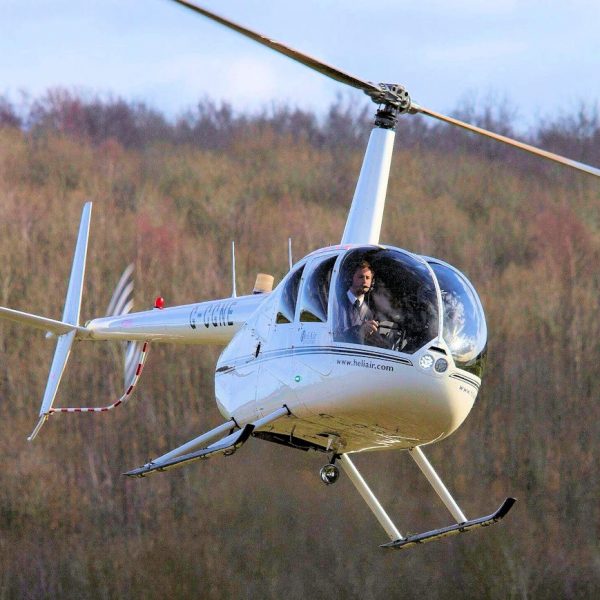 60 Minute Helicopter Lessons R44 Learn to fly, UK Training