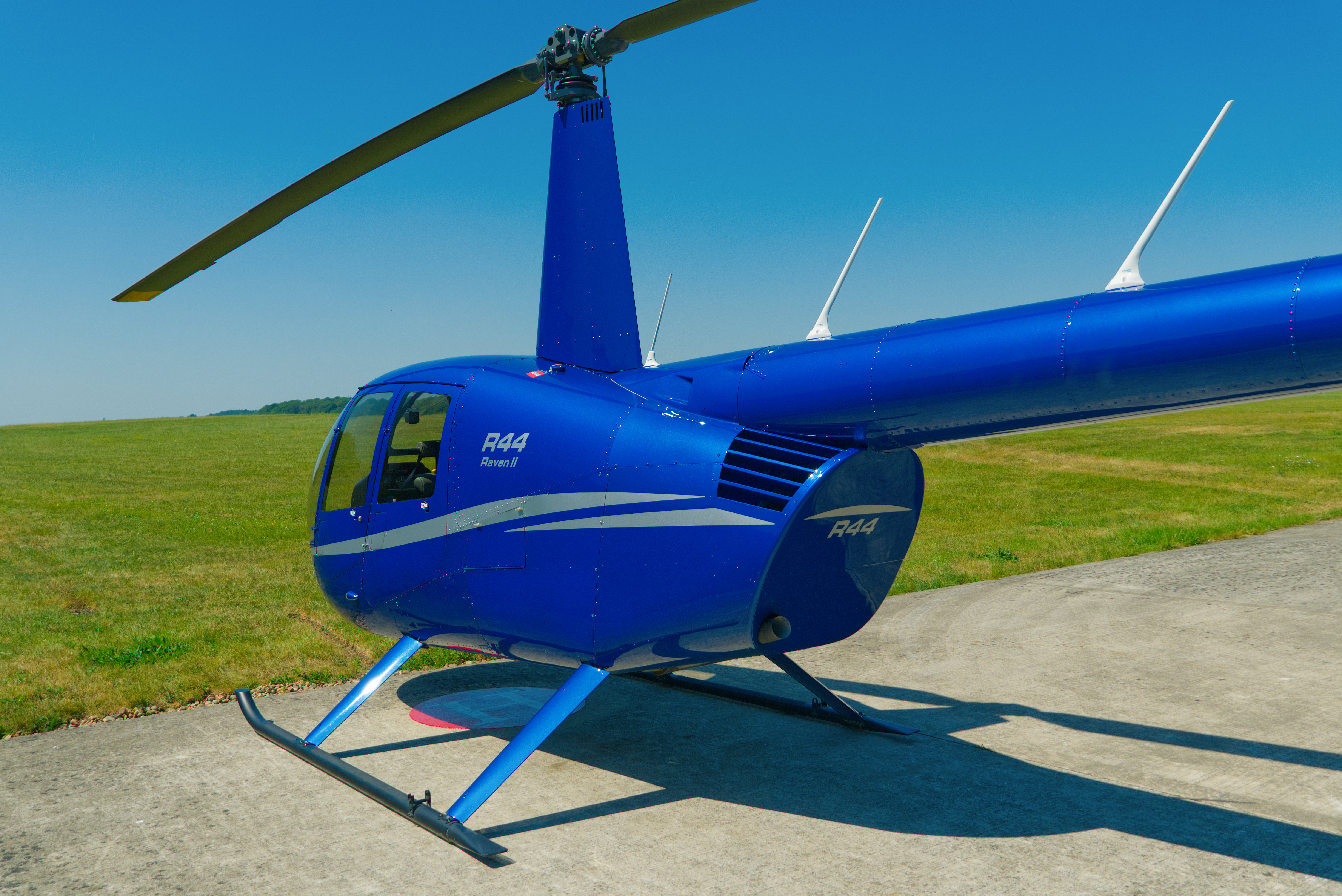 Used Robinson R44 Raven II 2022, photo 1